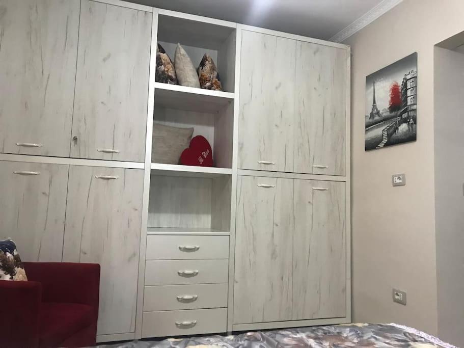 Warm Apartment In The Center Of Tirana City Eksteriør billede